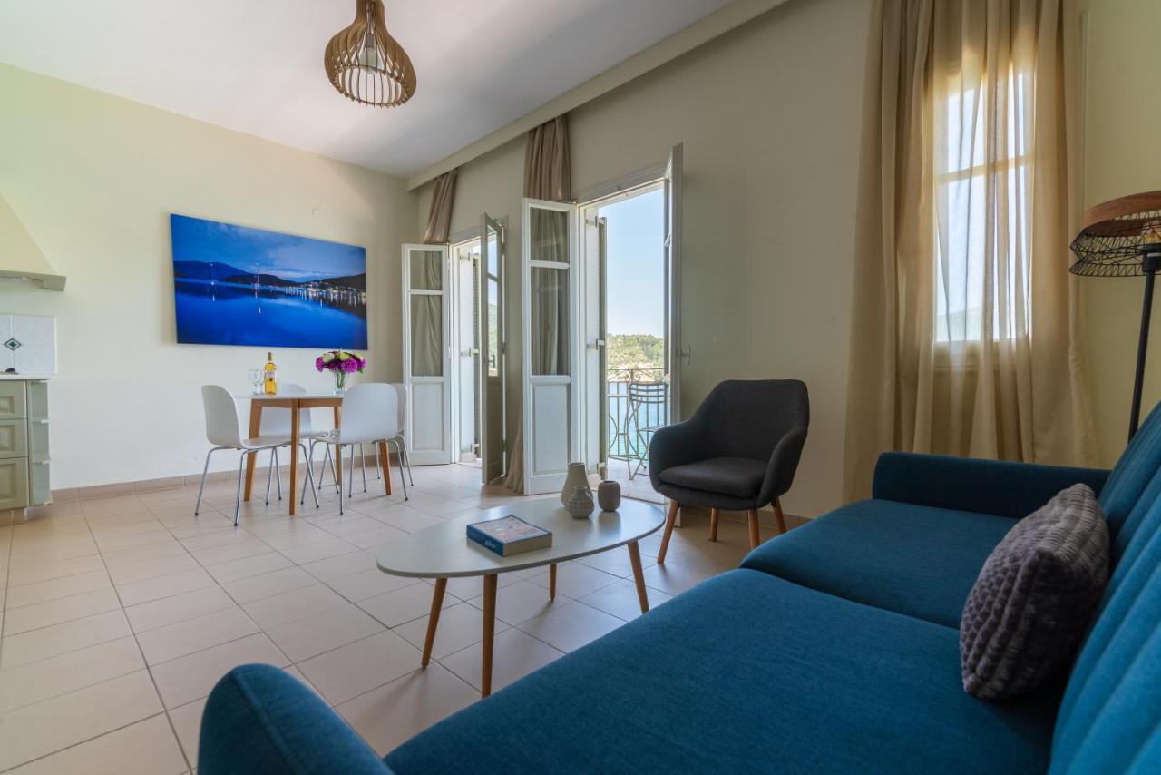 Hotel Omirikon Vathy  Extérieur photo
