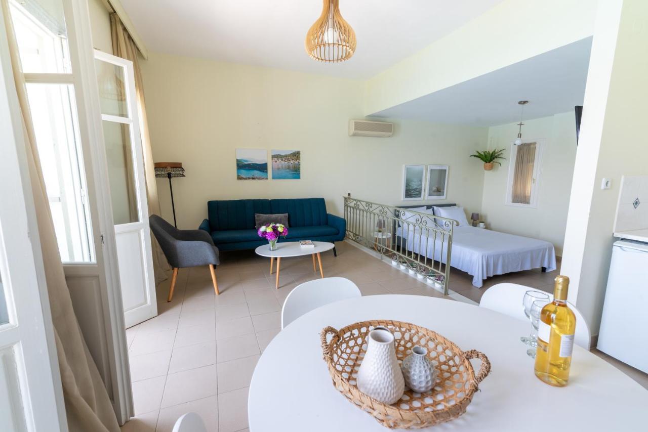 Hotel Omirikon Vathy  Extérieur photo